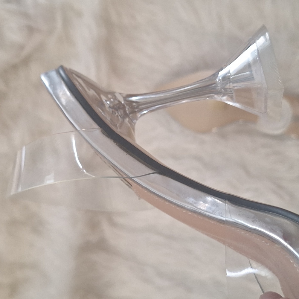 Wetkiss clear Jewel front heels - Picture 5 of 11